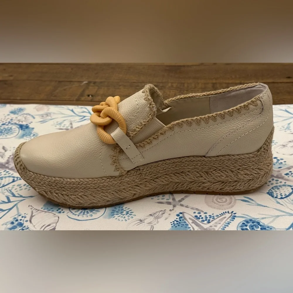 NWOT Dolce Vita Women’s Jhenee‎ espadrille platform slip-on sneakers - Size 9